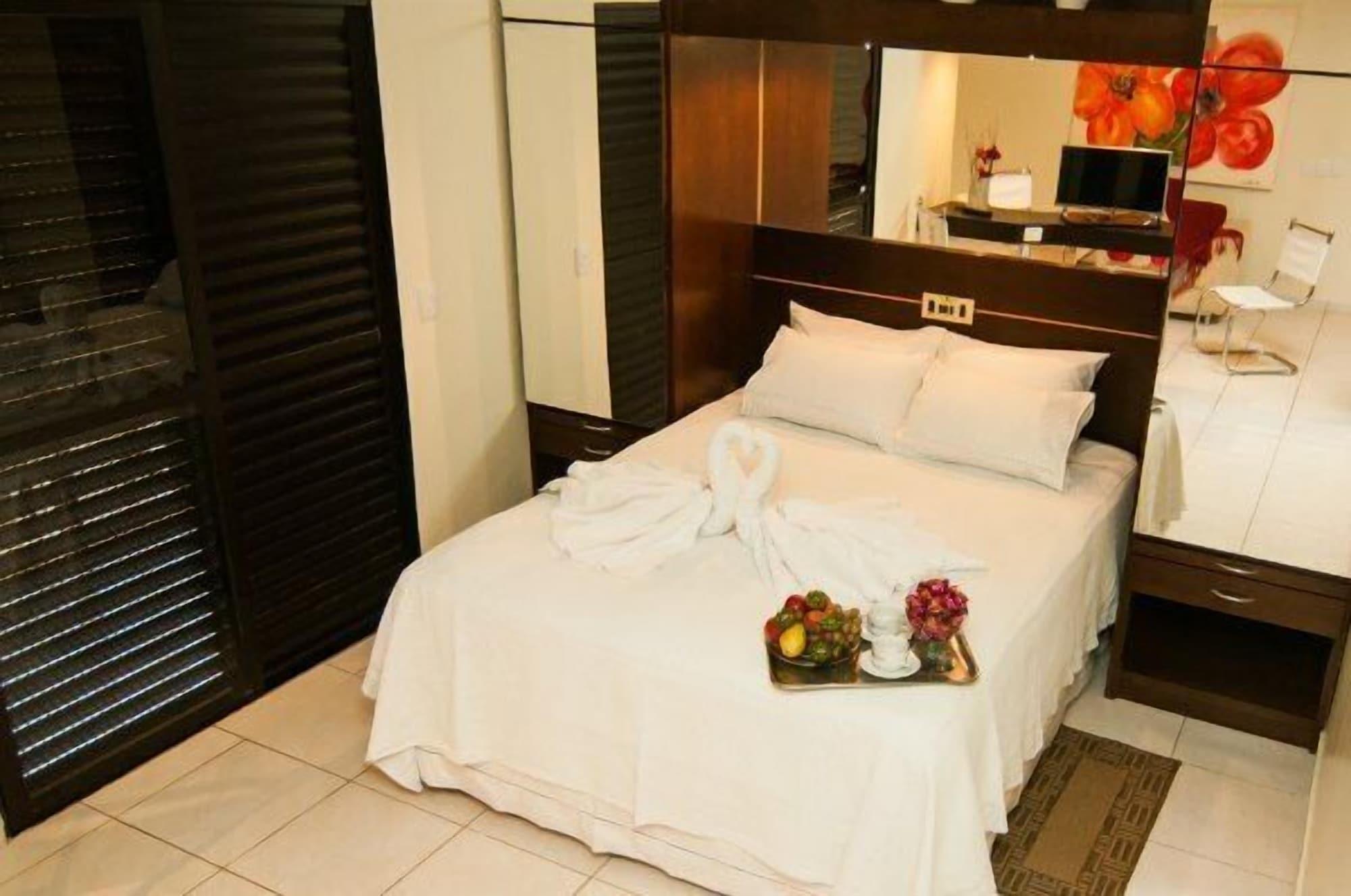 Real Palace Hotel เตรสลาโกอัส ภายนอก รูปภาพ